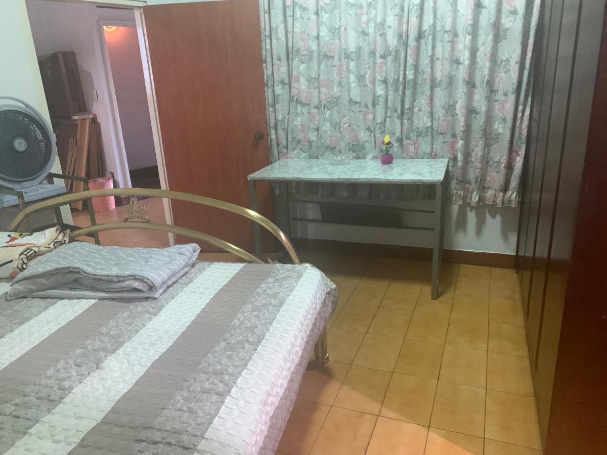 淡水老街歡樂便利民宿 Тамсуи Екстериор снимка